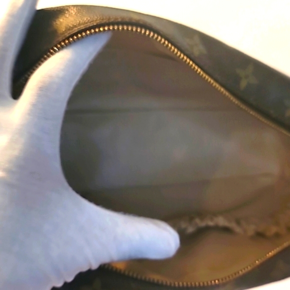 ✅️Louis Vuitton Monogram Trousse Toilette 28 Pouch Cosmetic Travel Handbag‼️ - Picture 6 of 12